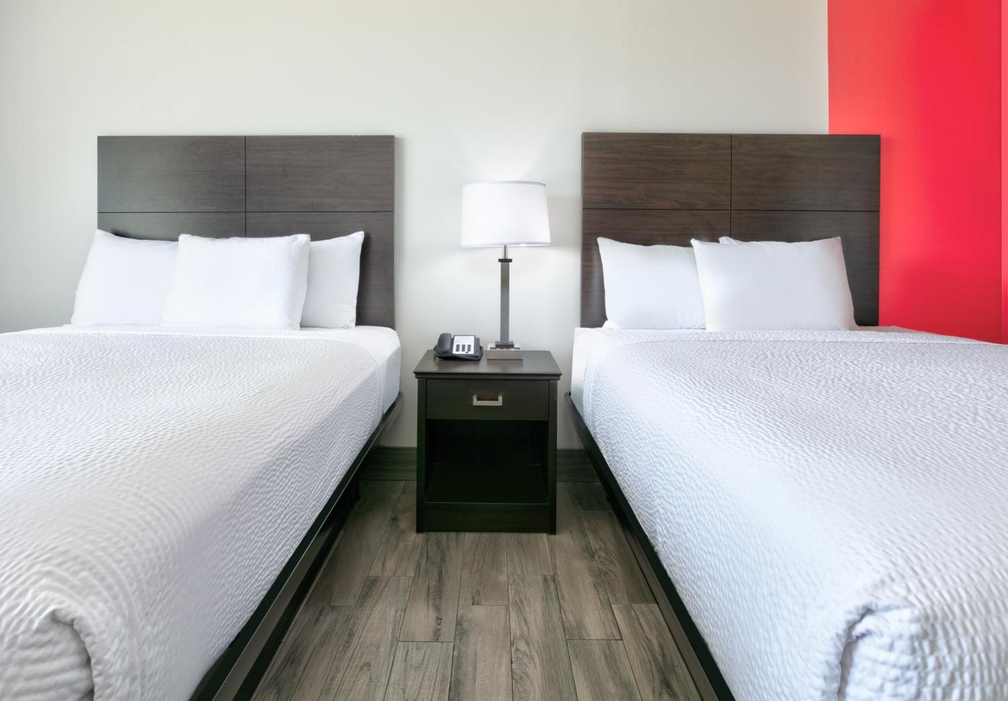 Ramada By Wyndham Gulfport I-10 Motel