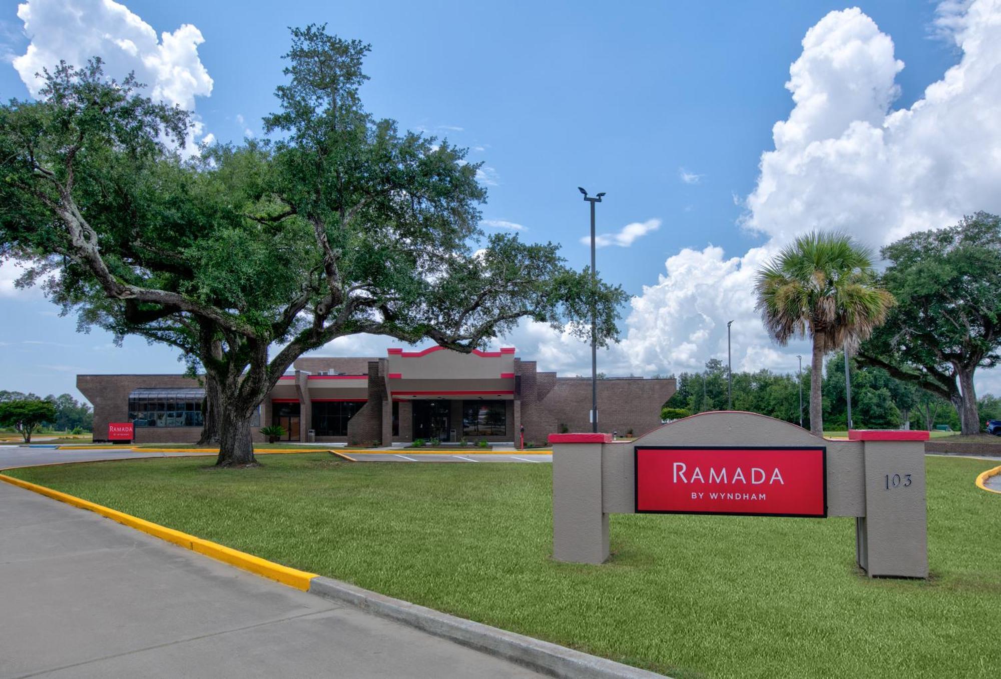 Ramada By Wyndham Gulfport I-10 Motel Diamondhead