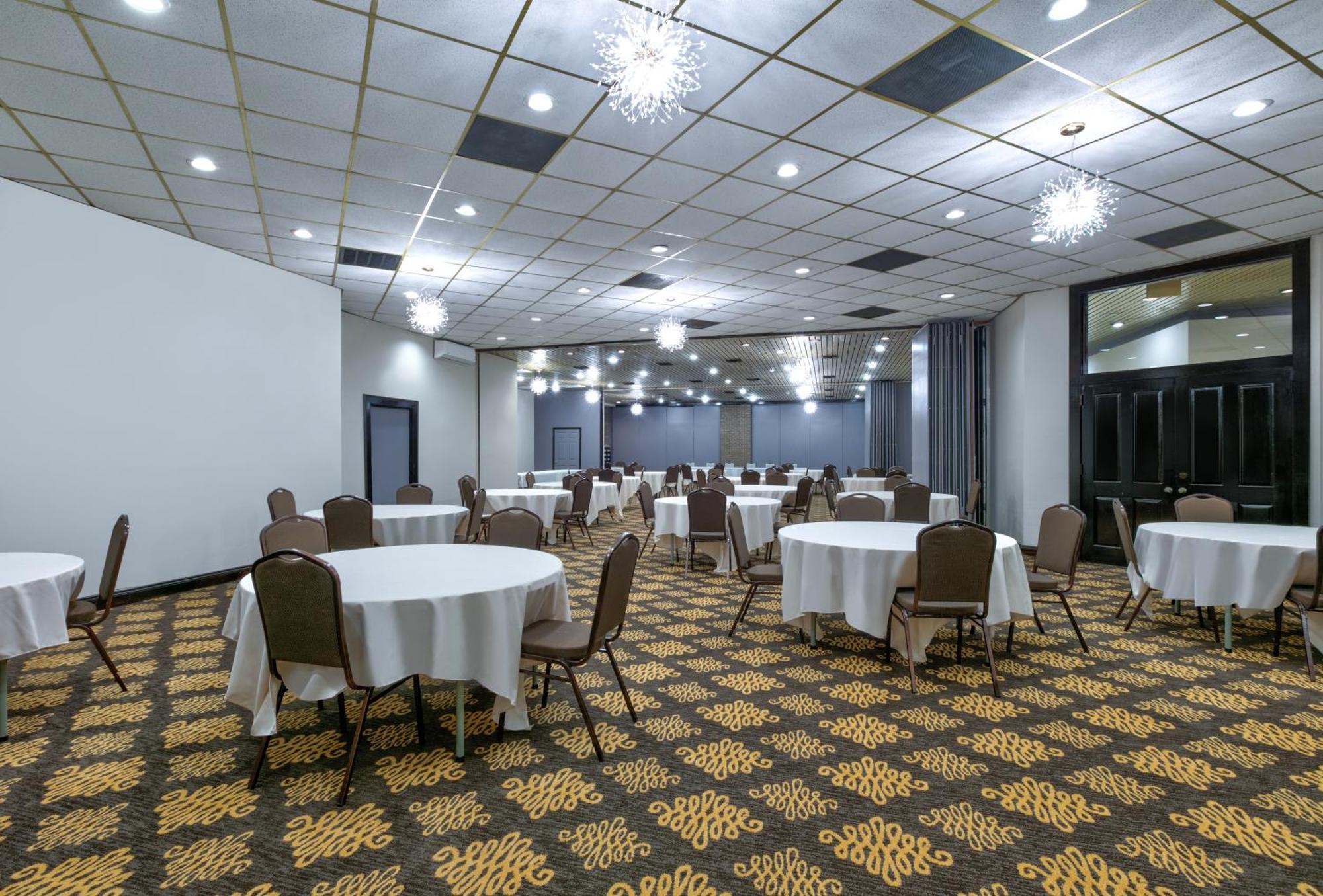 Ramada By Wyndham Gulfport I-10 Motel Diamondhead